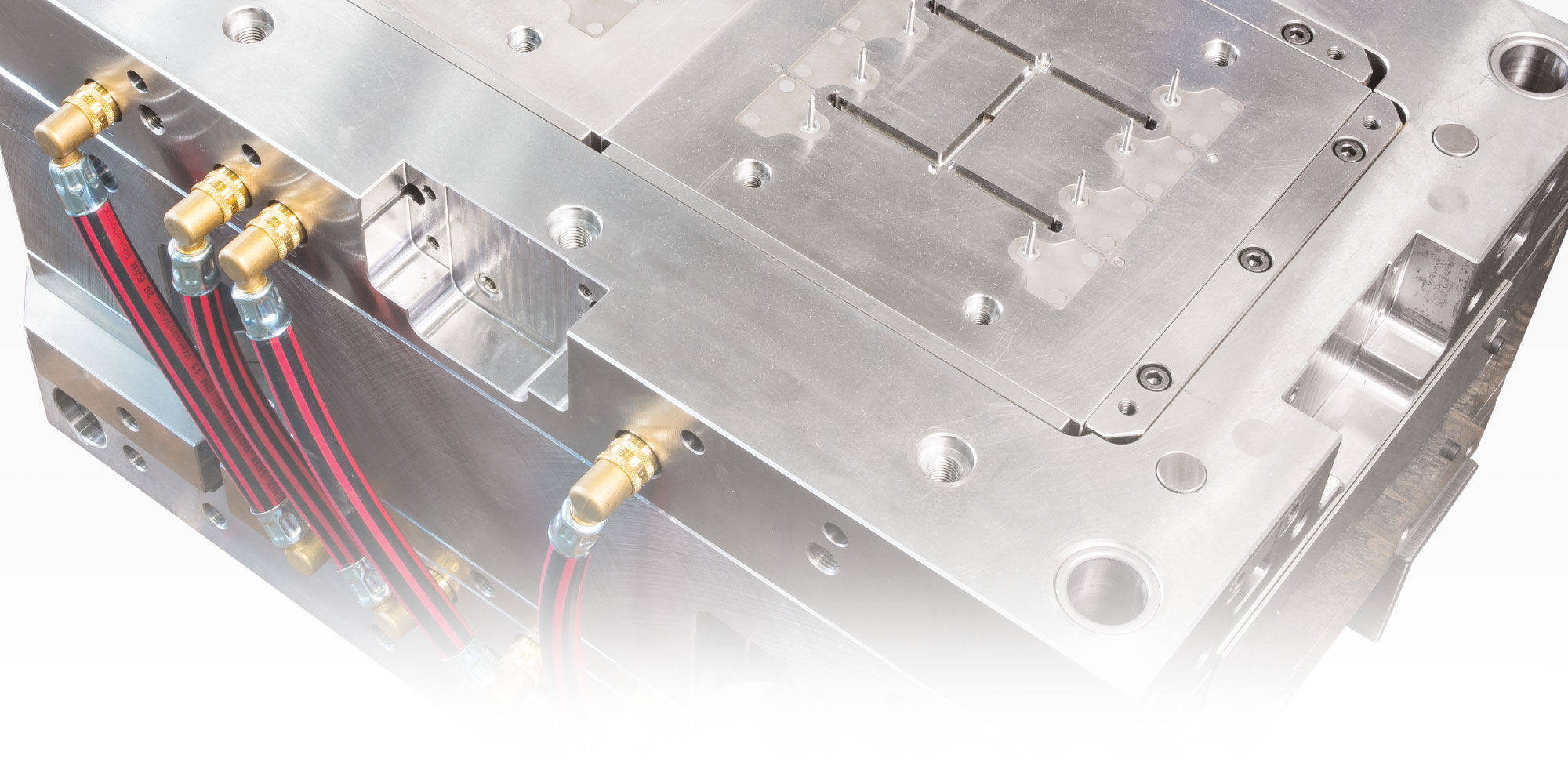 formconsult säule 3 innovativer werkzeugbau klassischer Werkzeugbau Bemusterung Technologie- und Verfahrensentwicklung Vermessung Richtlinienkonforme Dokumentation Inbetriebnahme Service beim Kunden