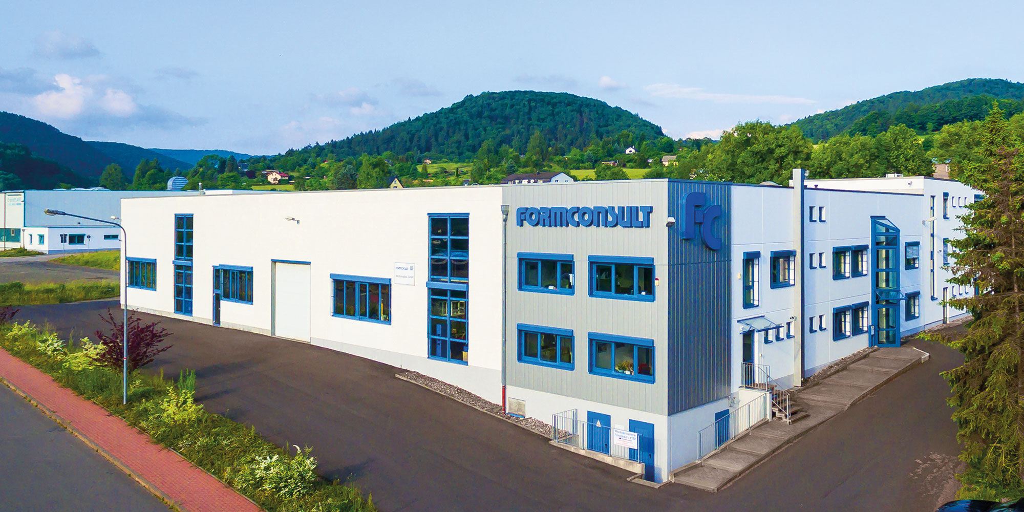 formconsult werkzeugbau technikum design konstruktion fertigung montage technologieentwicklung musterung mehrkomponententechnik zweifarbentechnik